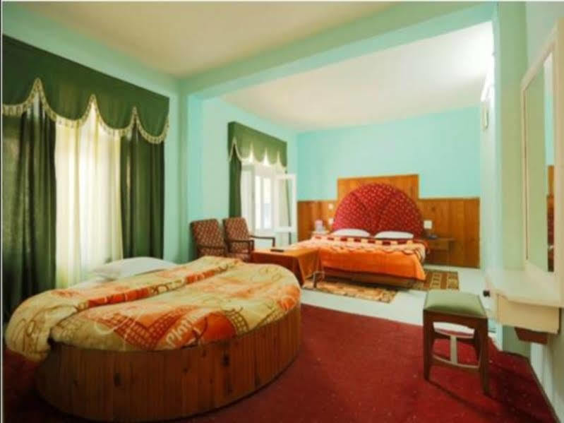 Hotel Mohan Palace Manali  Exterior photo